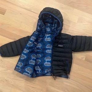 PATAGONIA REVERSIBLE DOWN COAT